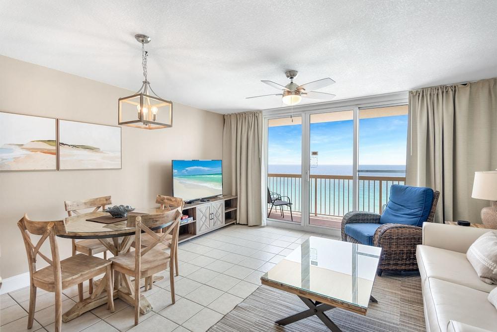 Pelican Beach Resort by Colasan photo 29