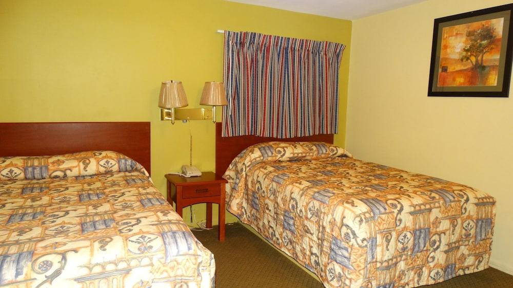 Budget Inn photo 5