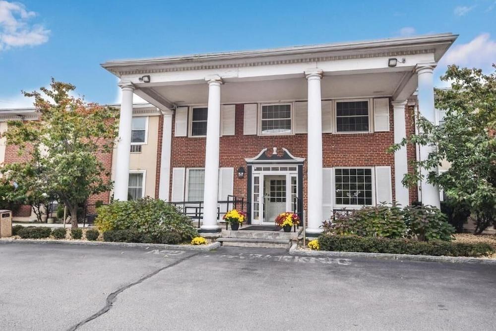 Charles River Inn photo 1