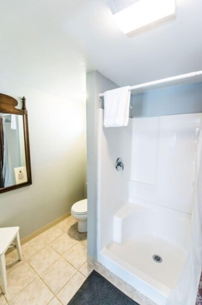 Riverwalk Inn photo 13