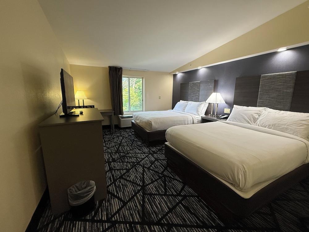 Plymouth Bay Inn and Suites photo 10