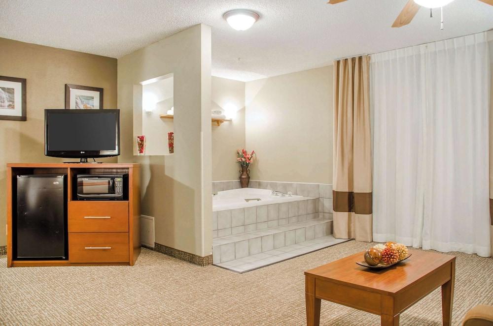 Comfort Inn Idaho Falls photo 16