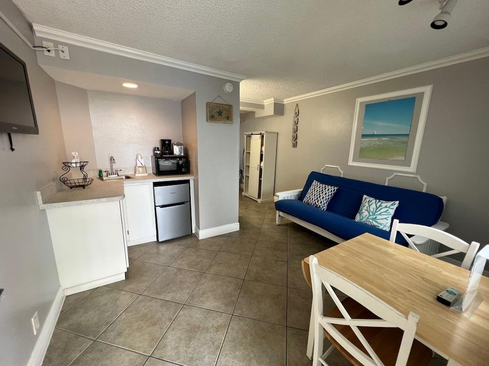 Pelican Pointe Clearwater Beach Hotel photo 39
