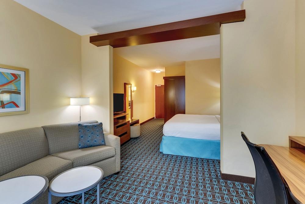 Fairfield Inn & Suites Dunn I-95 photo 24