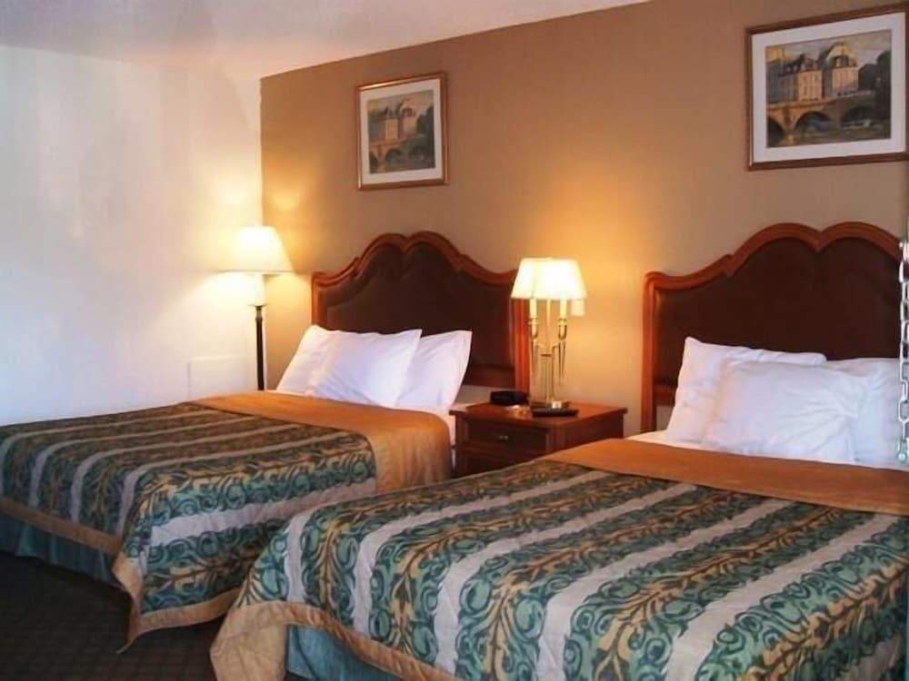 A Victory Hotel - Southfield photo 18