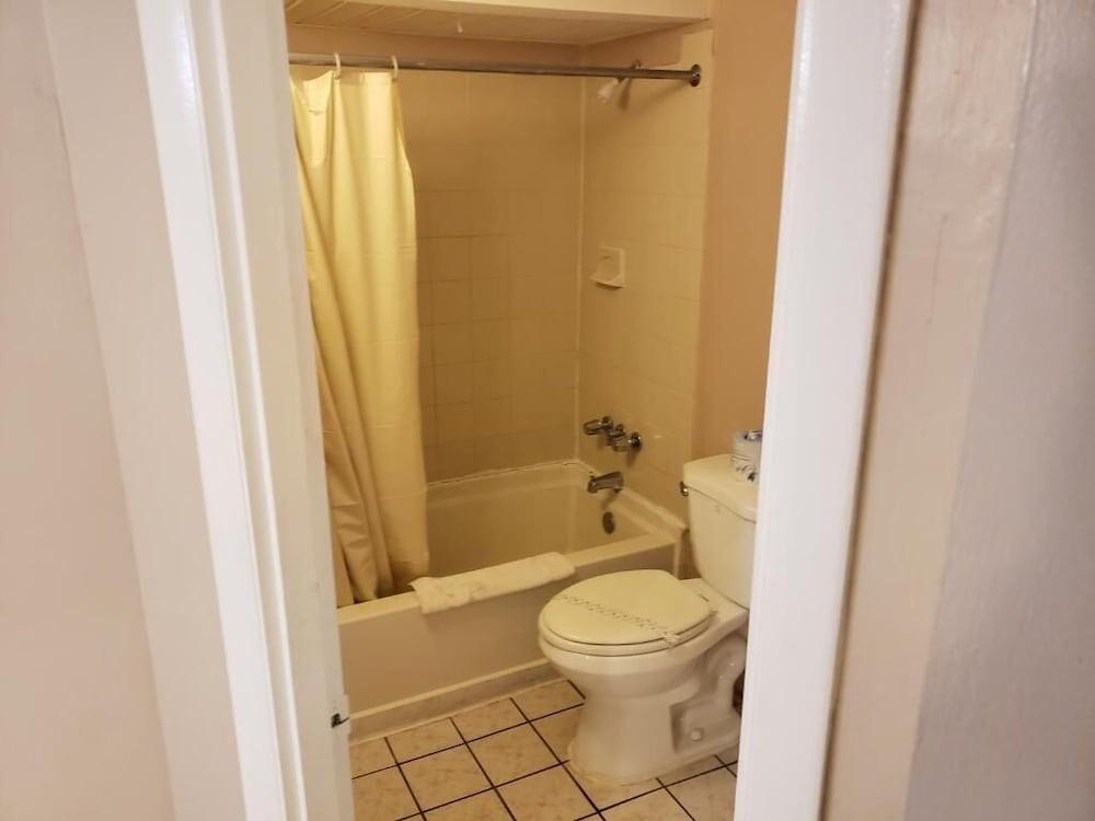 The Seascape Inn photo 17