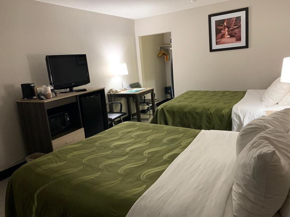 Quality Inn Airport East photo 13