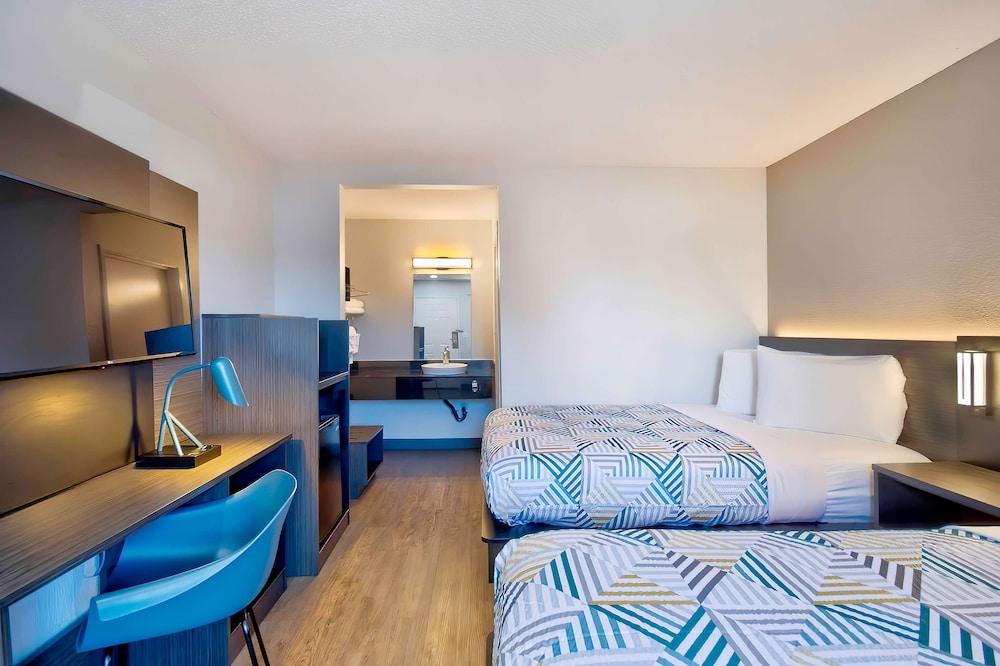 Motel 6 Vallejo, CA - Six Flags West photo 17