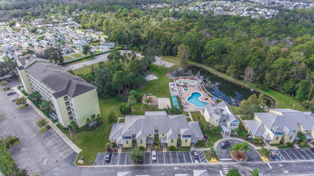 Barefoot Suites photo 43