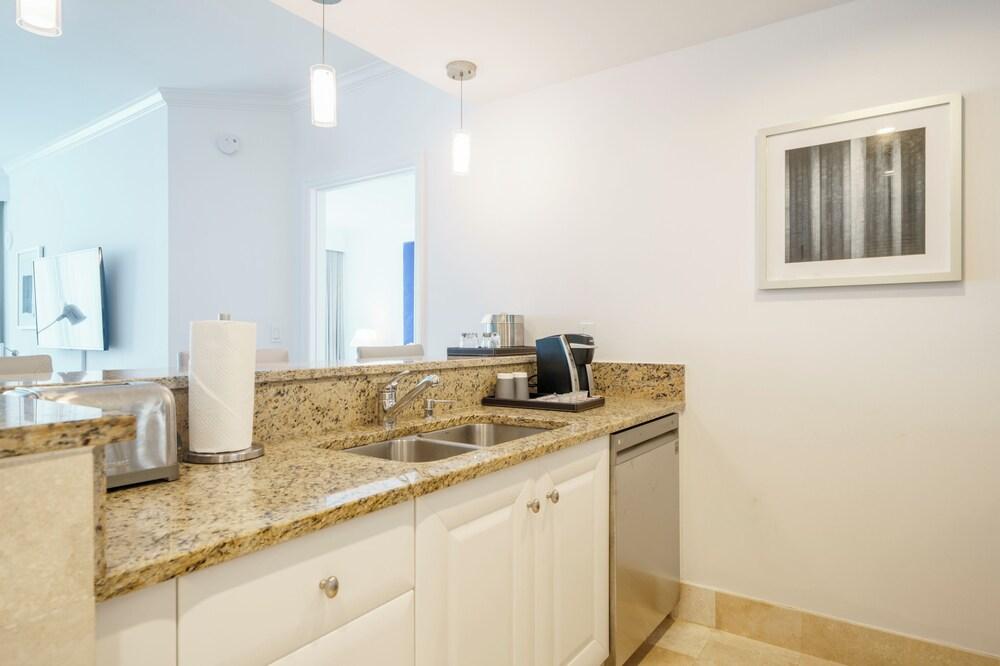 Residences at Fontainebleau Miami photo 40