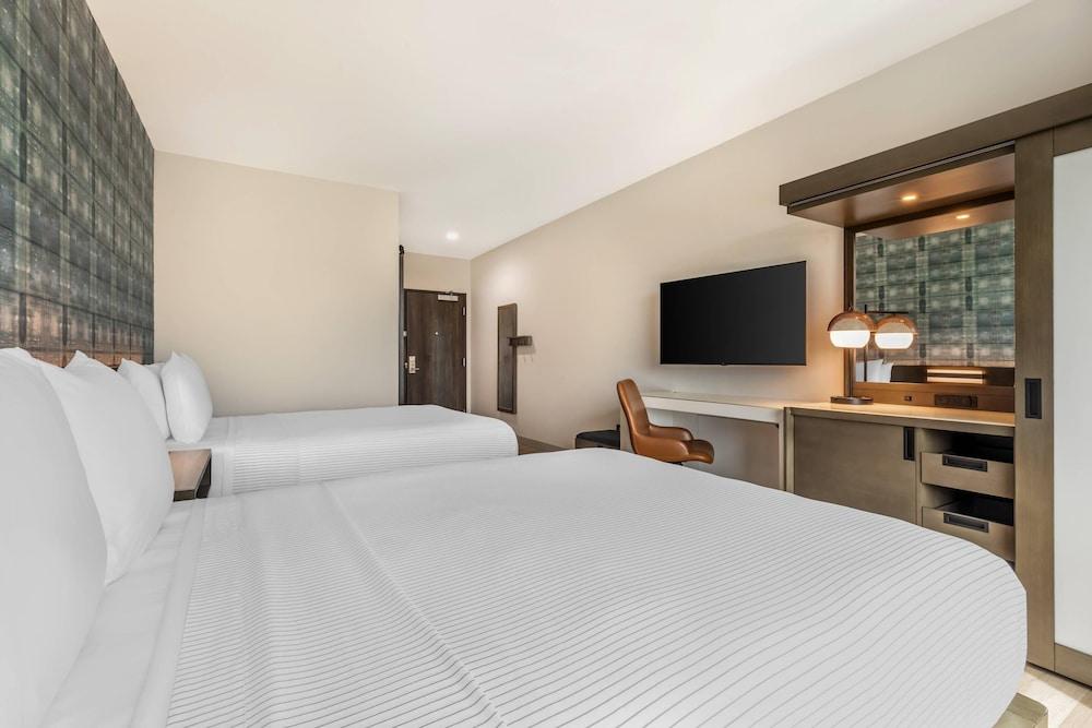 Cambria Hotel Fort Worth - Medical Center photo 15