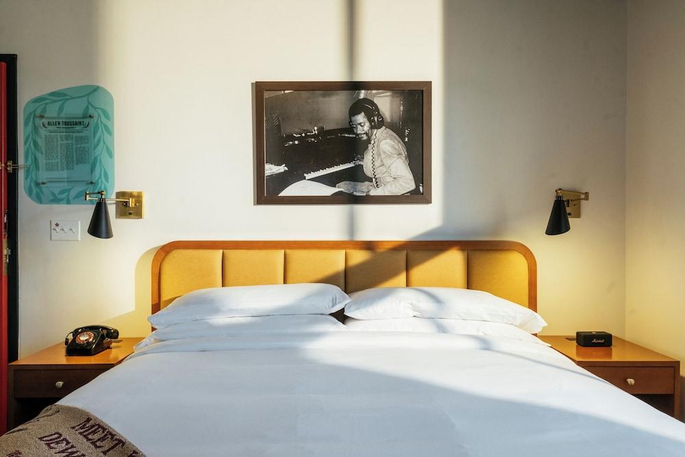 Dew Drop Inn photo 19