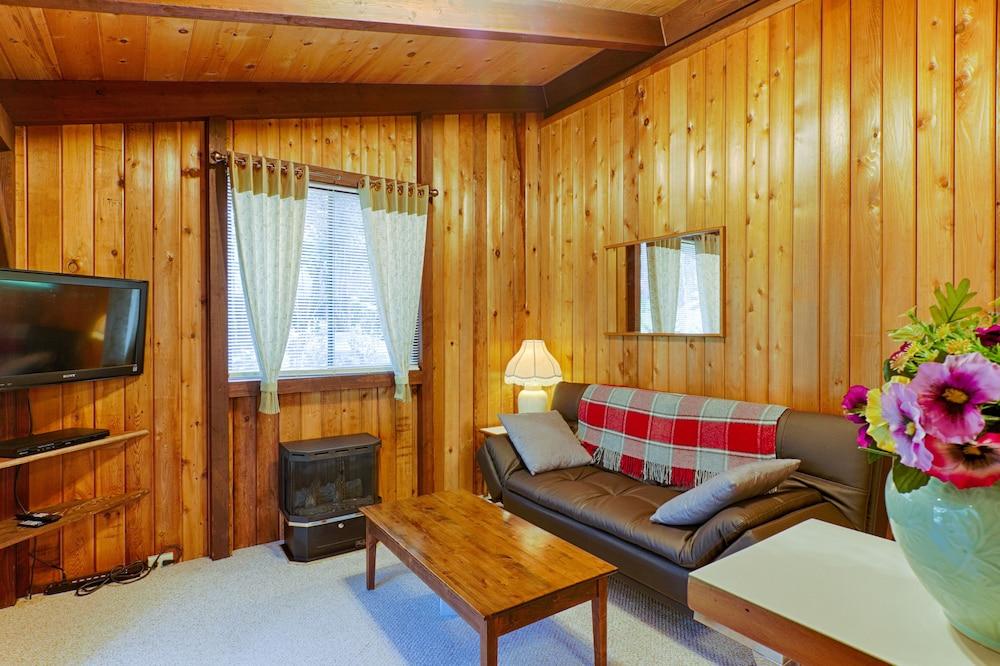 Lava Lodge at Hale Kilauea photo 50