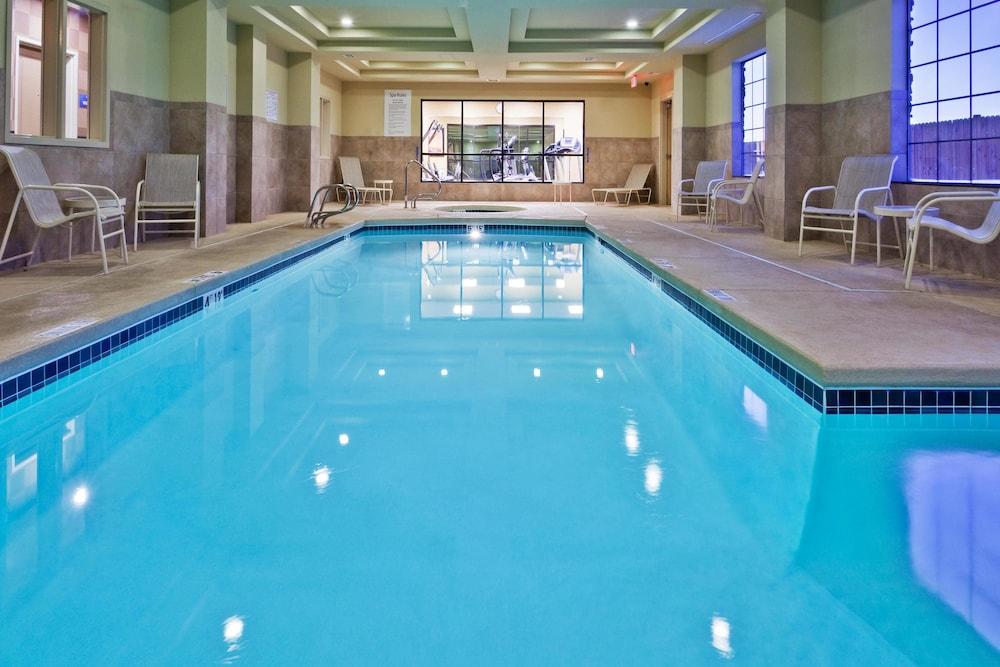 Holiday Inn Express Hotel & Suites Clovis by IHG photo 26