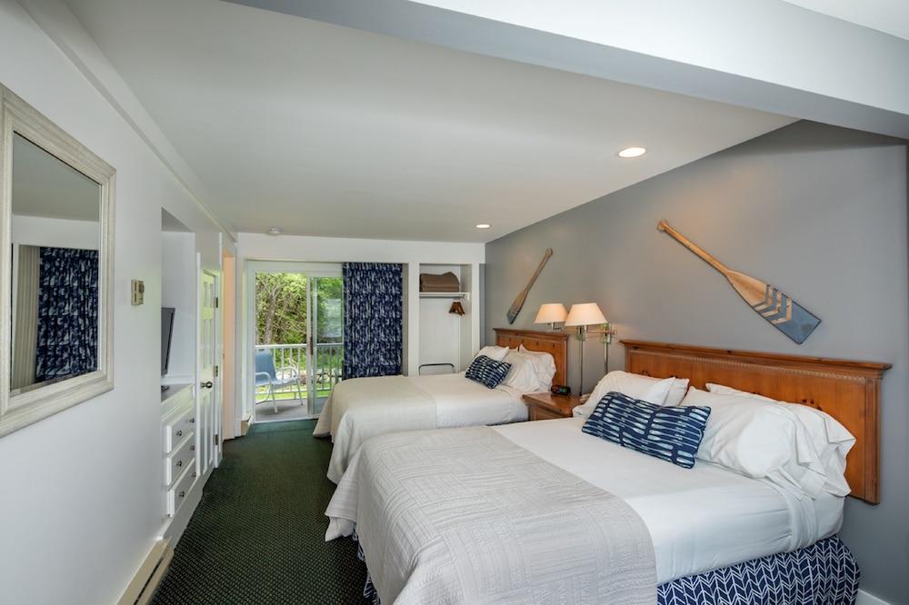 Glen Cove Inn & Suites photo 28