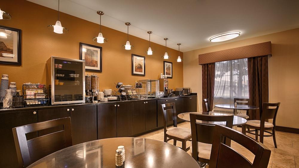 Best Western Plus Deridder Inn & Suites photo 44