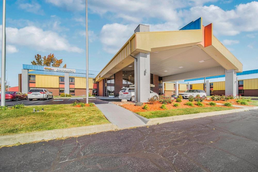 Baymont by Wyndham Muncie Near Ball State University photo 57