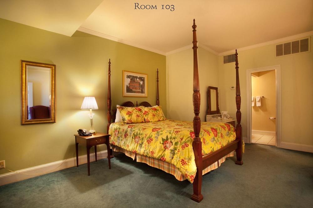 17Hundred90 Inn and Restaurant photo 4