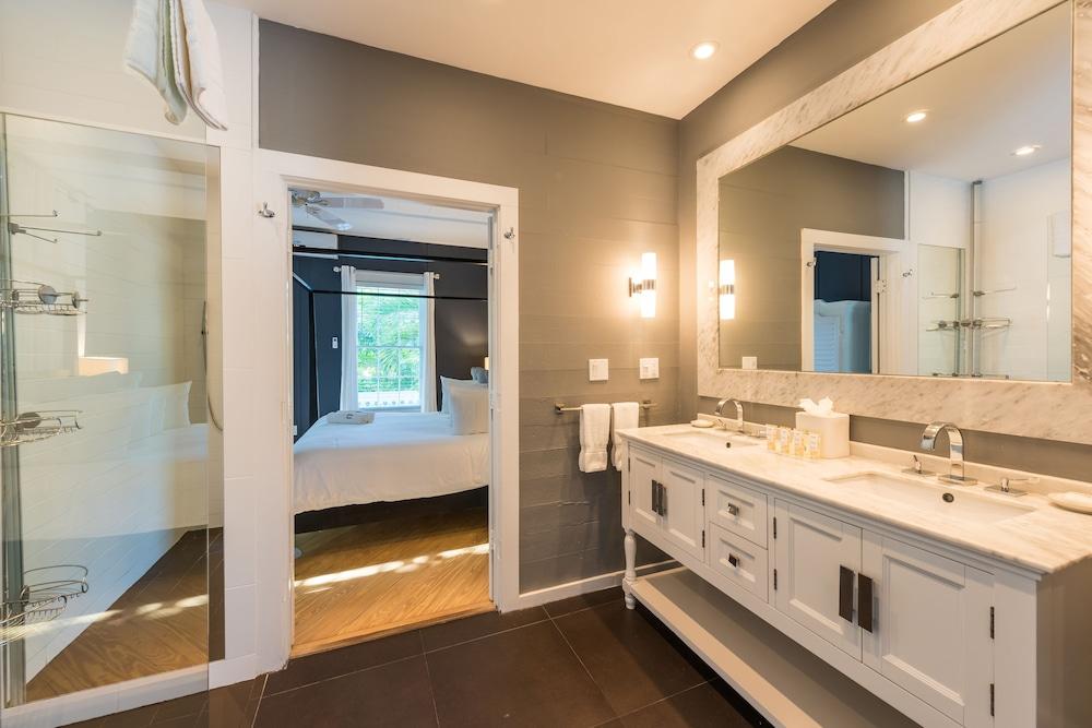 Alexanders Guesthouse - Adult Exclusive, LGBTQ Friendly photo 81