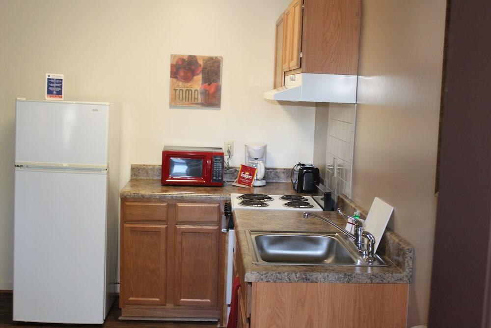 Affordable Corporate Suites - Lanford photo 10