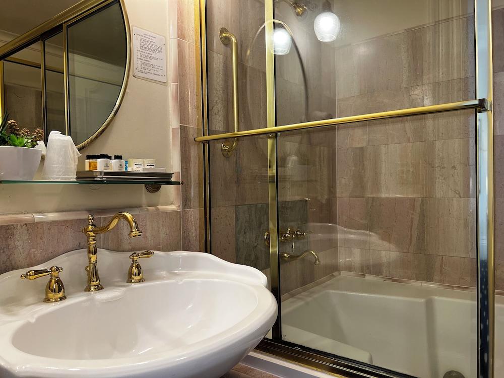 The Sterling Hotel photo 24