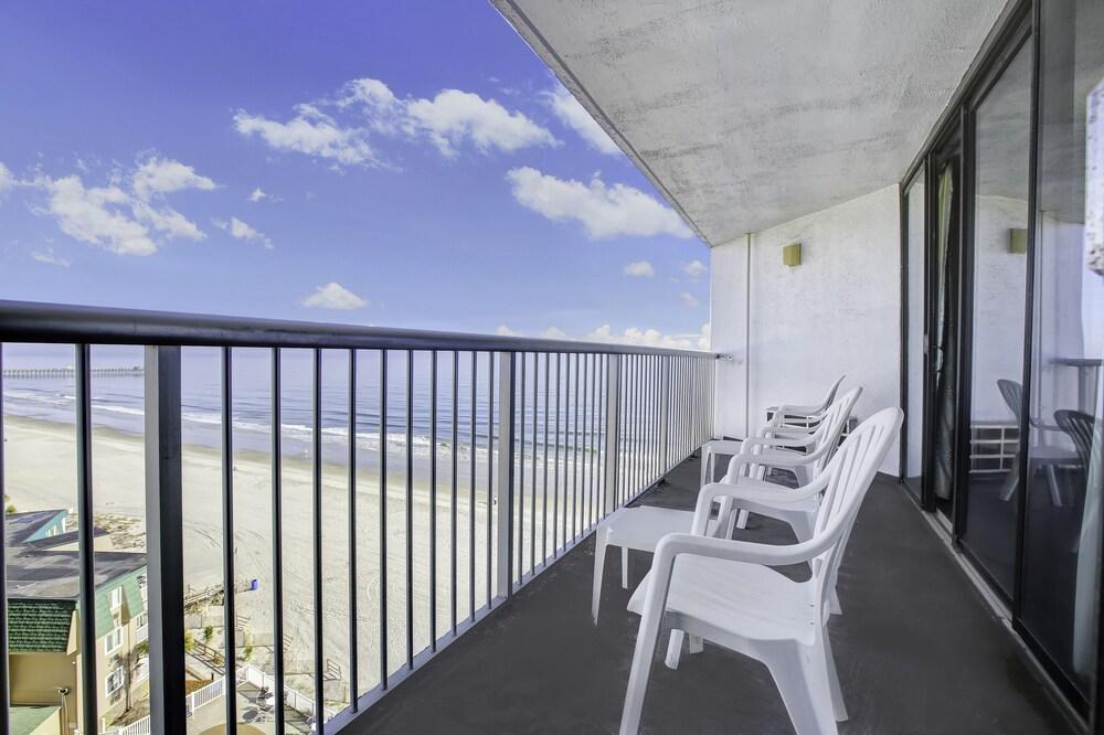 Sands Ocean Club Resort photo 26