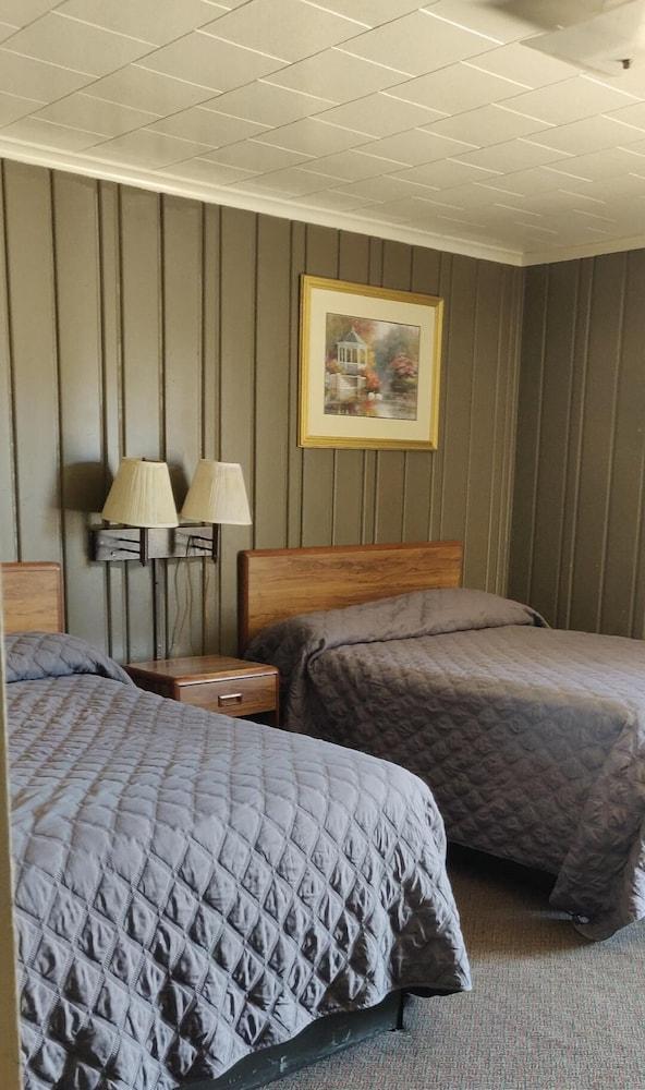 Hollywood Motel photo 25