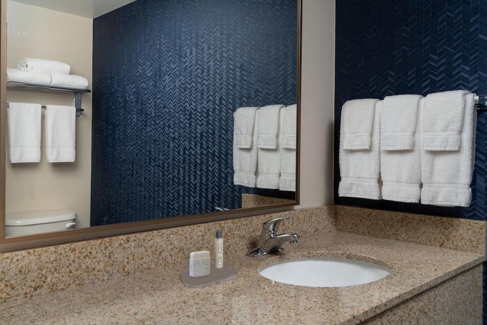 Fairfield Inn & Suites Fort Walton Beach-Eglin AFB photo 11