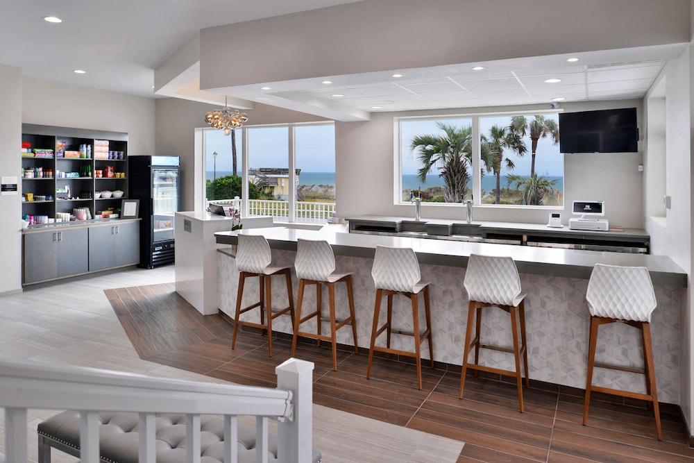 Cabana Shores Inn photo 25