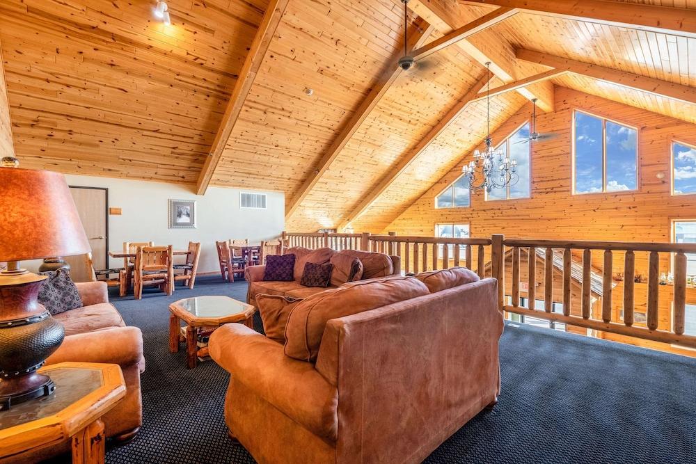 Econo Lodge Rice Lake photo 6