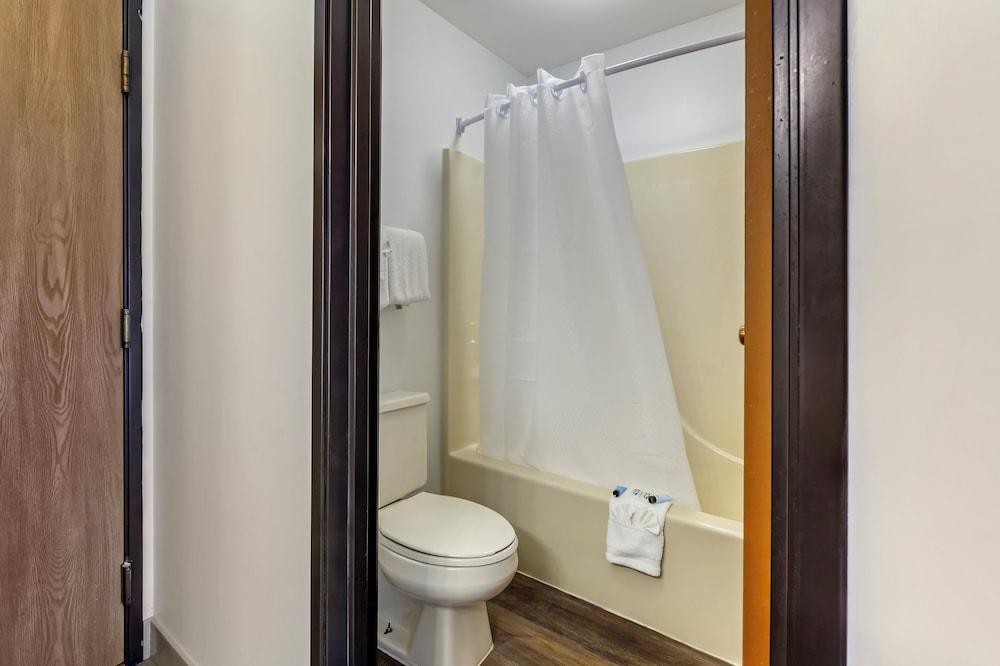 Polynesian Hotel & Suites Wisconsin Dells/Lake Delton photo 65