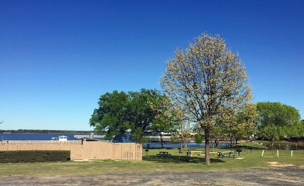 Lake Fork Resort photo 3