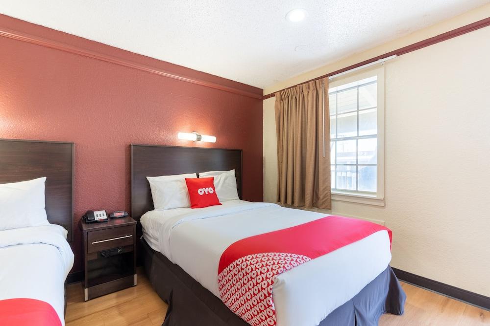 OYO Hotel Tulsa N Sheridan Rd & Airport photo 18