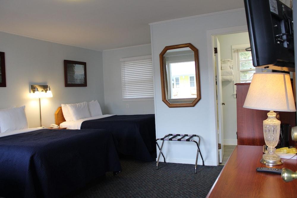 Admiral Motel photo 6