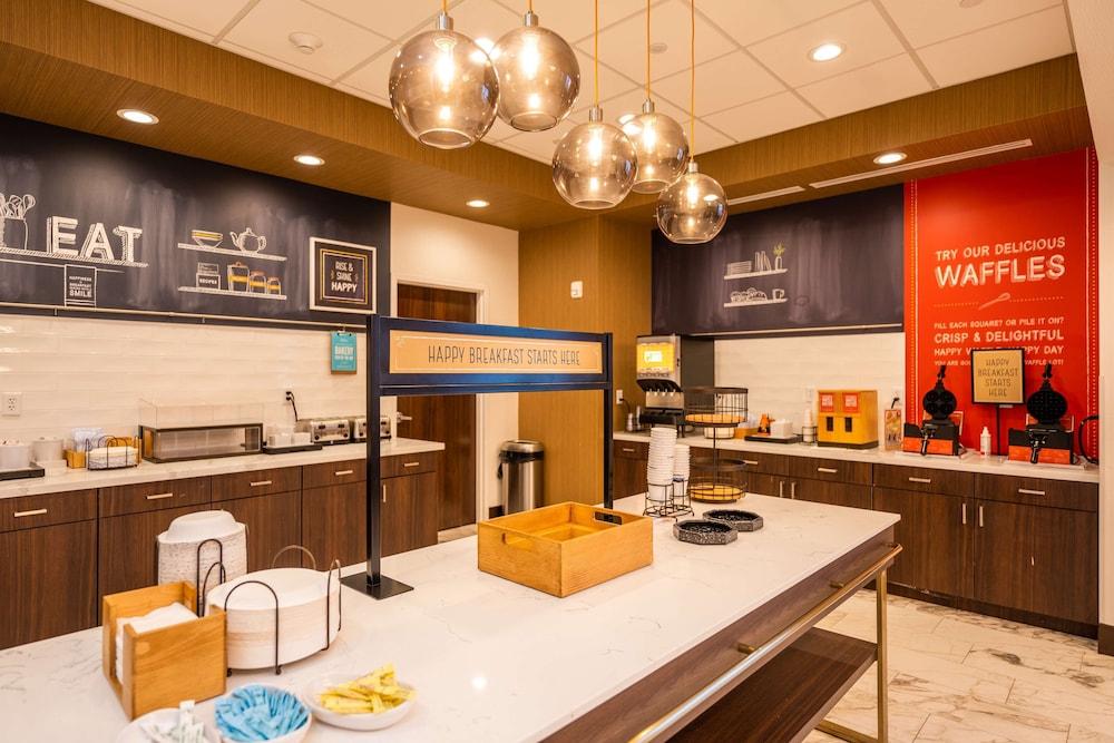 Hampton Inn & Suites Houston Sugar Land photo 61