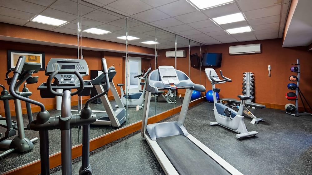 Best Western Plus Executive Suites photo 20