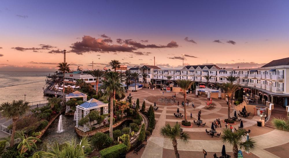 Kemah Boardwalk Inn — hotel in Kemah