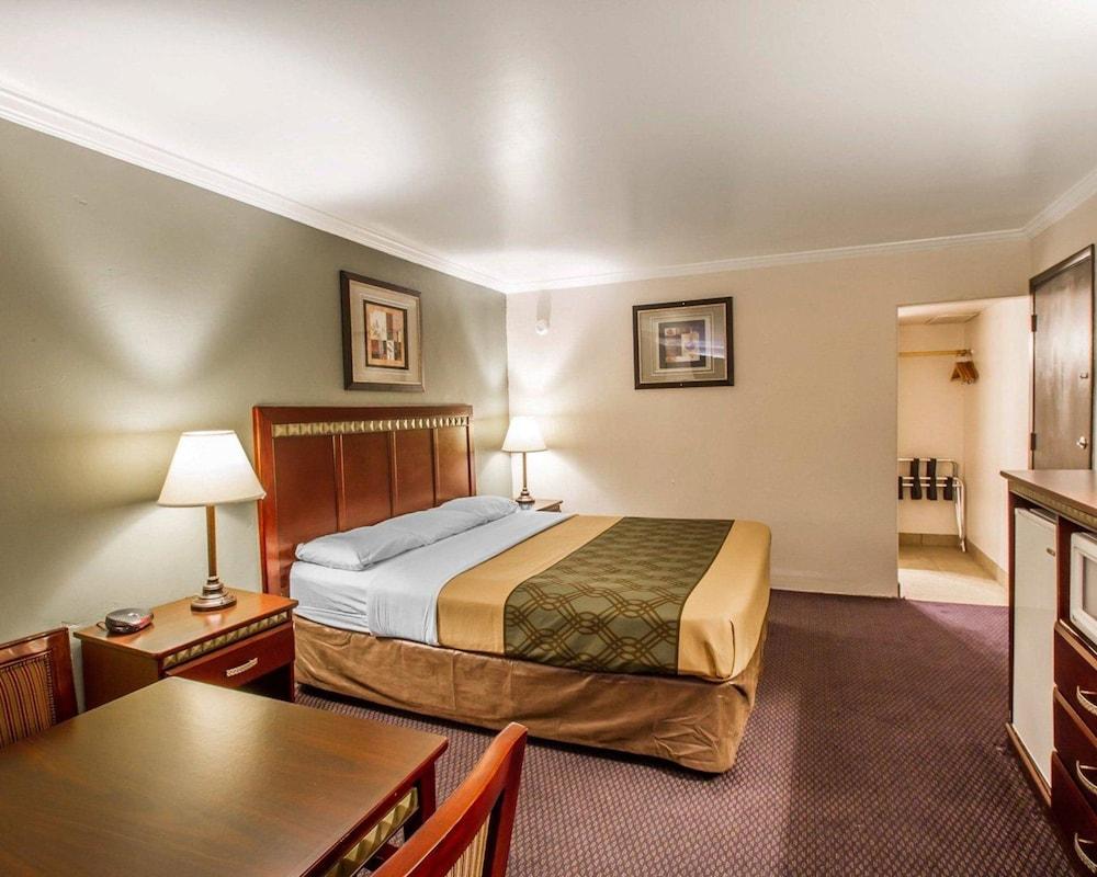 Rodeway Inn Prescott photo 9