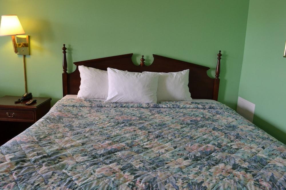 Budget Inn photo 17