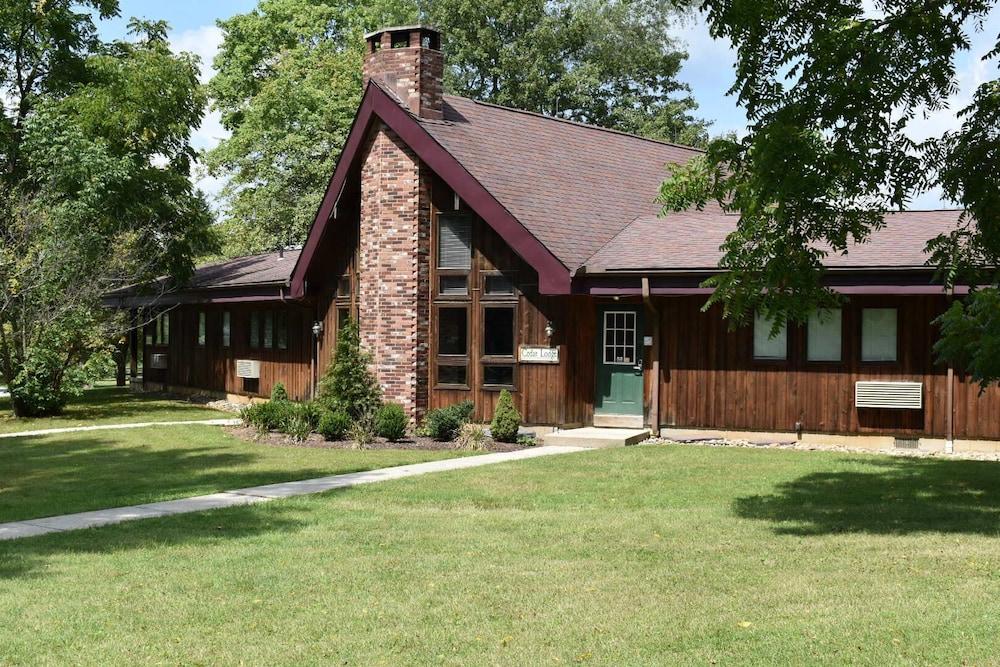 Foggy Mountain Lodge photo 1