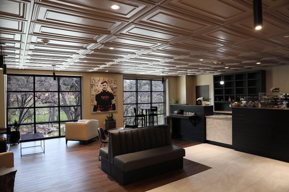 The Hotel at Black Oak Casino Resort photo 16
