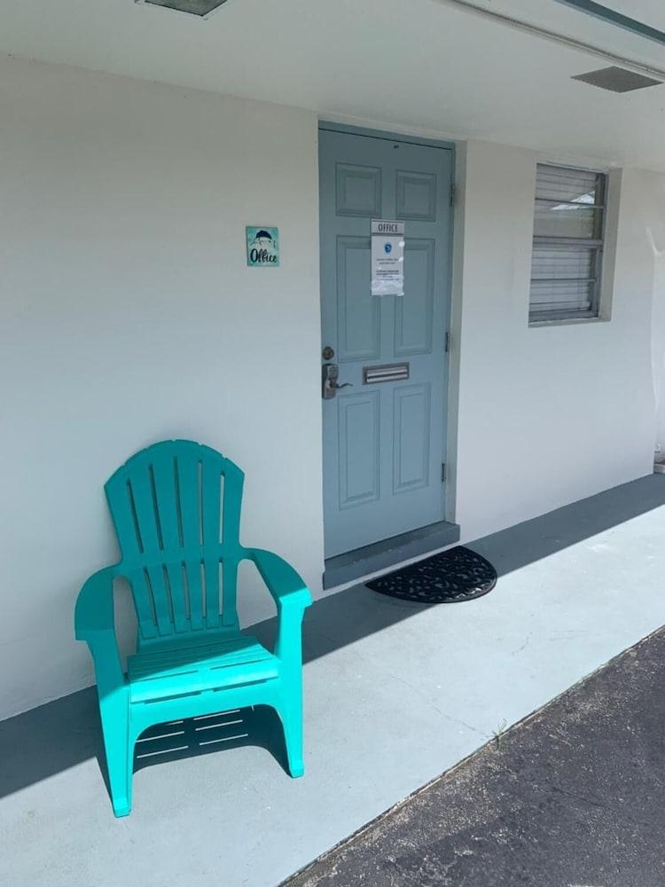 Caribbean Shores Jensen Beach Motel photo 48