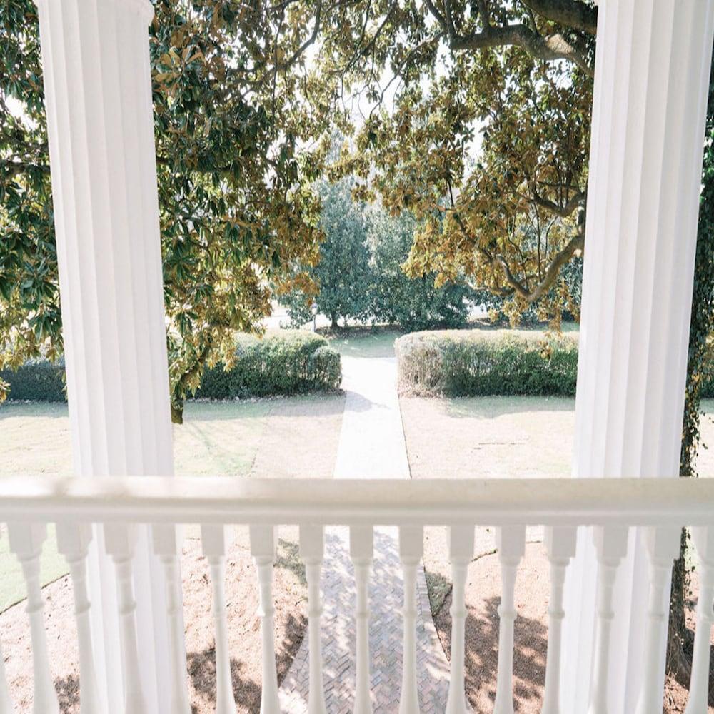 Historic Antebellum Manor photo 23