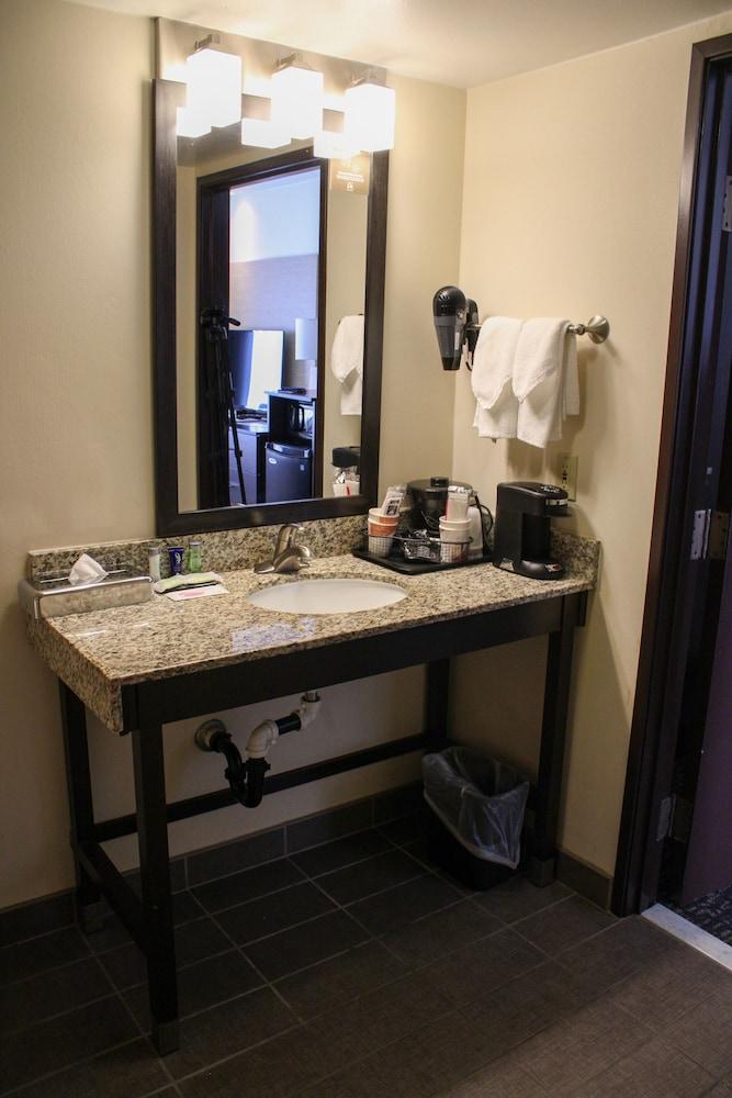 Sleep Inn Bend Crossroads Plaza photo 19