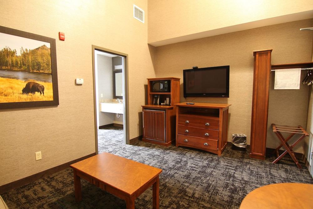 Casper C'mon Inn Hotel & Suites photo 6
