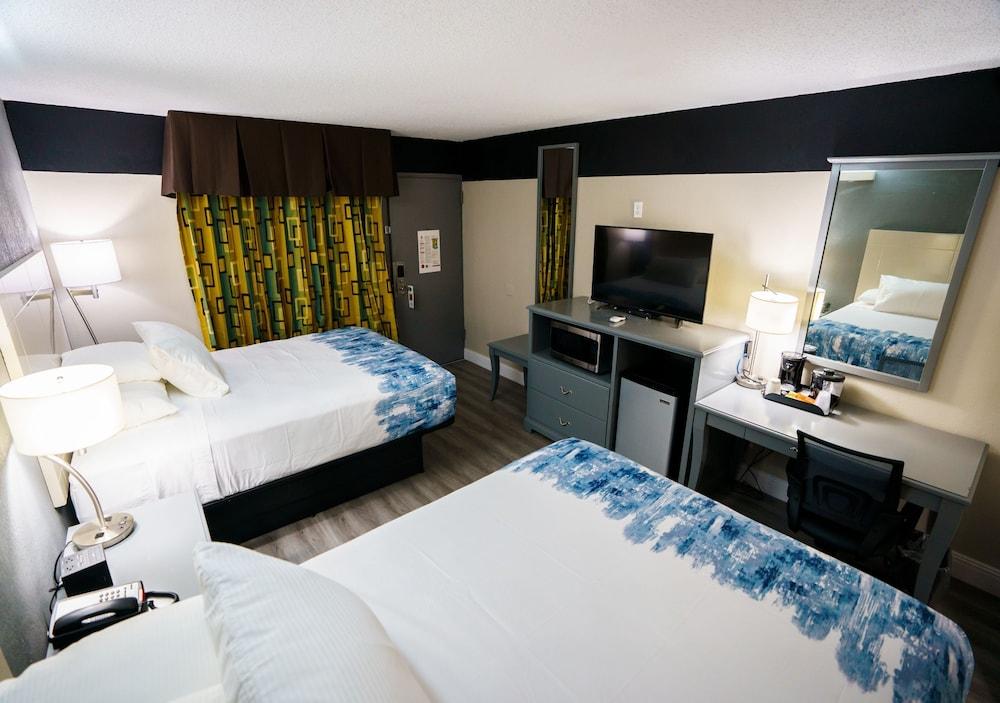 Lx Hotel, Powered by ACW Circle photo 51