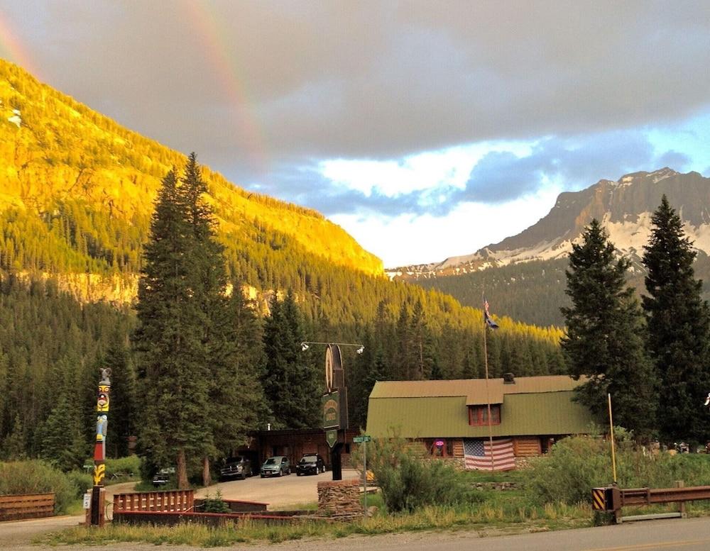 Grizzly Lodge photo 3