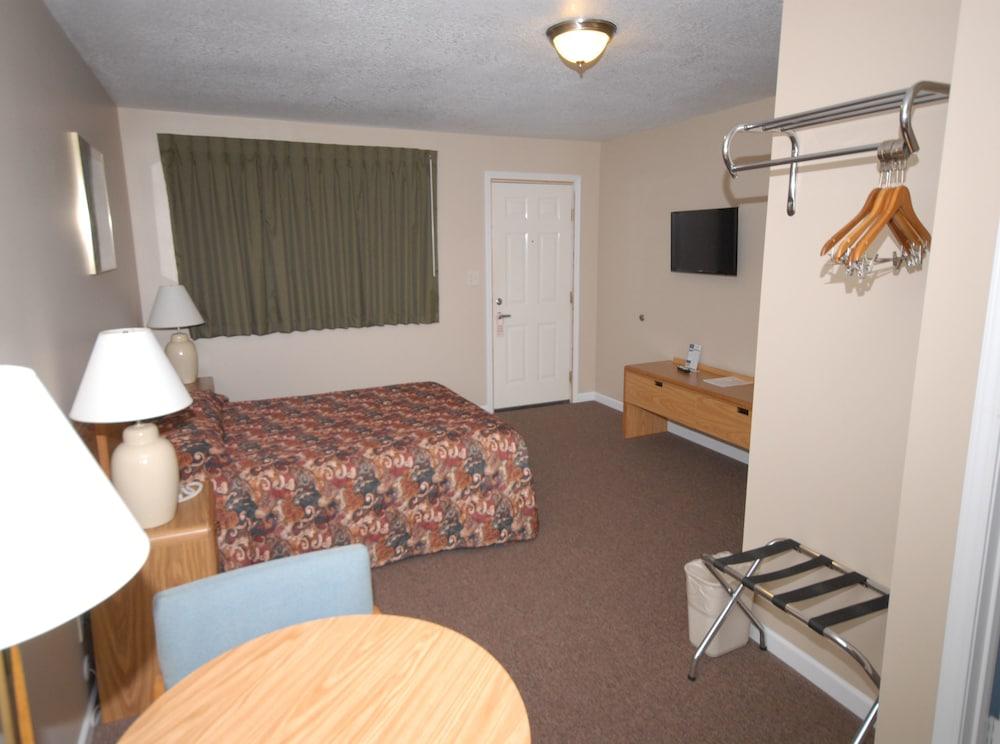 Wayside Motel photo 4