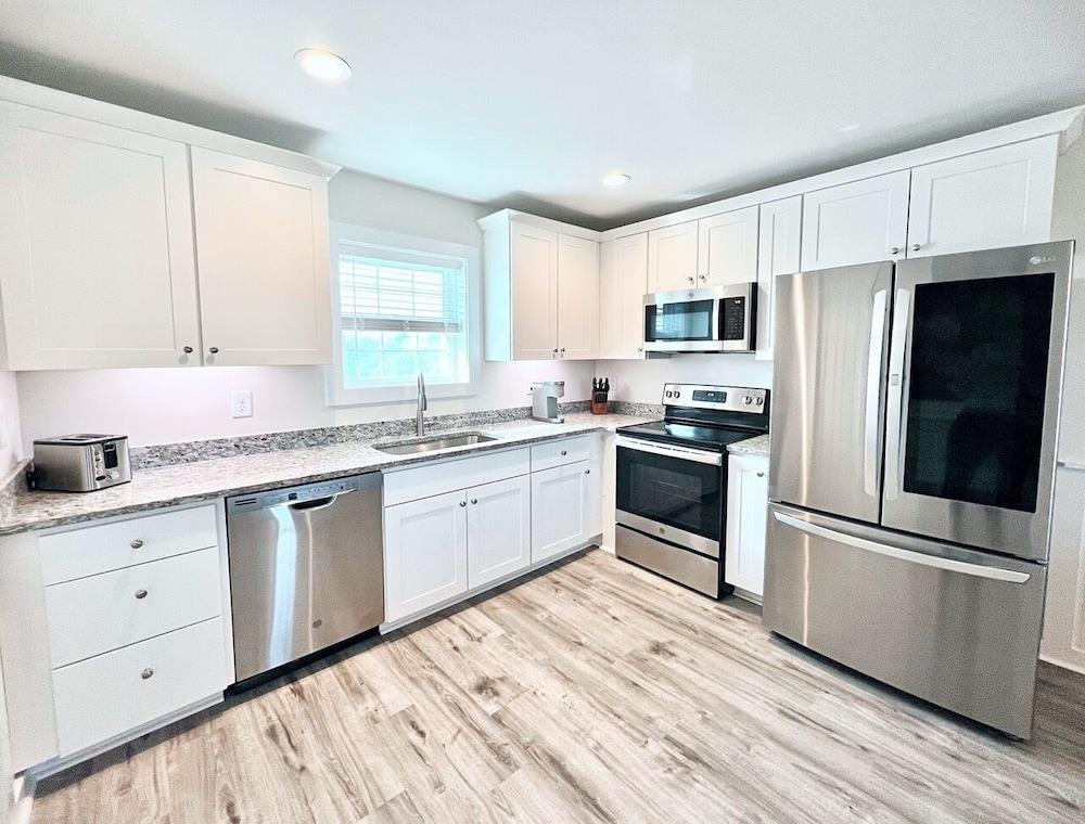 Saltwater Suites photo 64