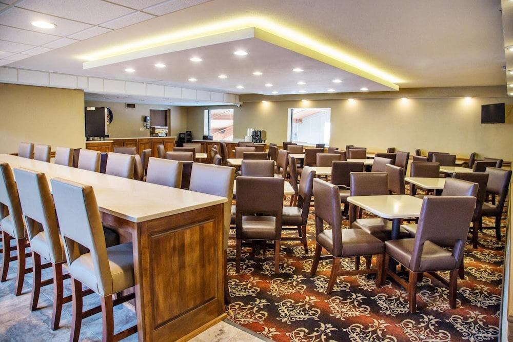 Grand Oaks Hotel photo 29